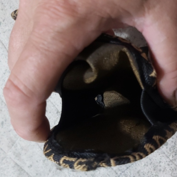 Fendi Cigarette Holder for a belt - Picture 9 of 10